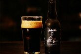 Pint glass